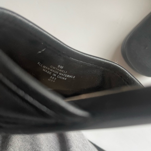 New in box- Guess Black Quilted Mules with Gold Accent - Picture 4 of 9